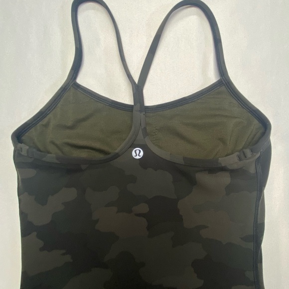NEW Lululemon Power Y Tank Luon Ingognito Camo Built In Bra Flawless Size 2 Grey - Picture 7 of 13